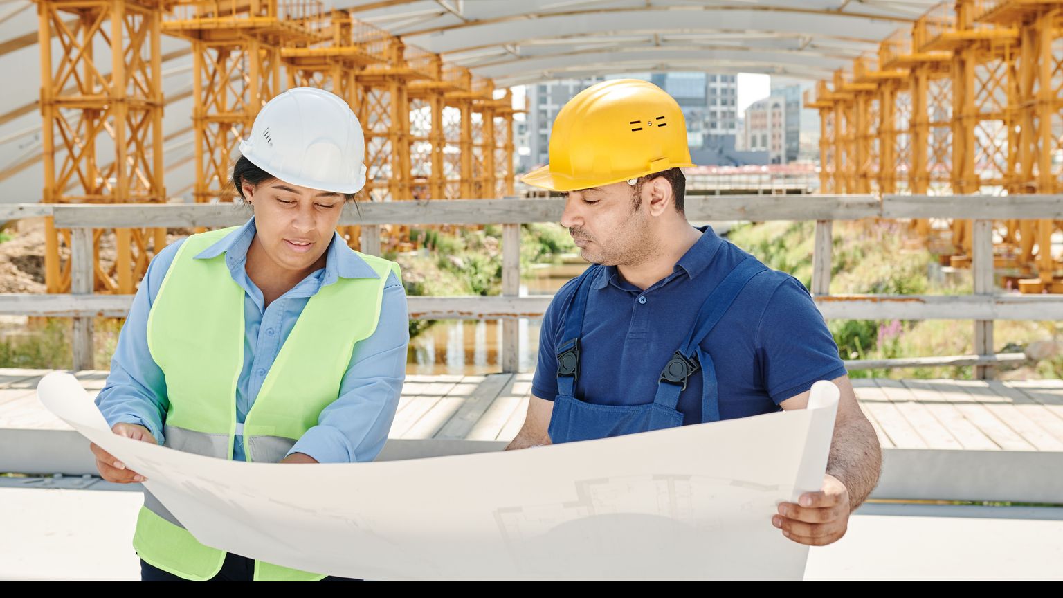 公路项目图纸会审 BIM 化：开工前把图纸问题在模型上过一遍